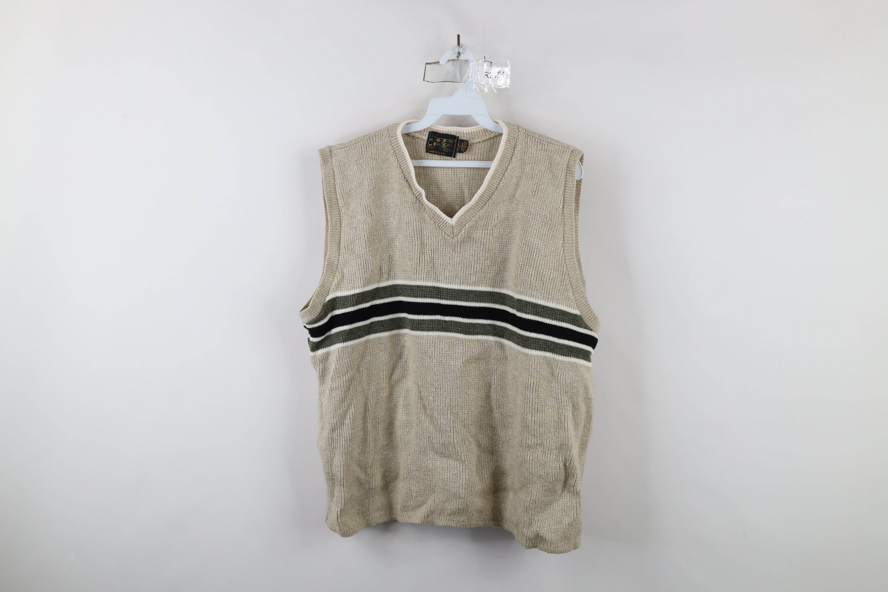 Vintage Vintage 90s Streetwear Ribbed Knit V-Neck Sweater Vest USA Size US L / EU 52-54 / 3 - 1 Thumbnail