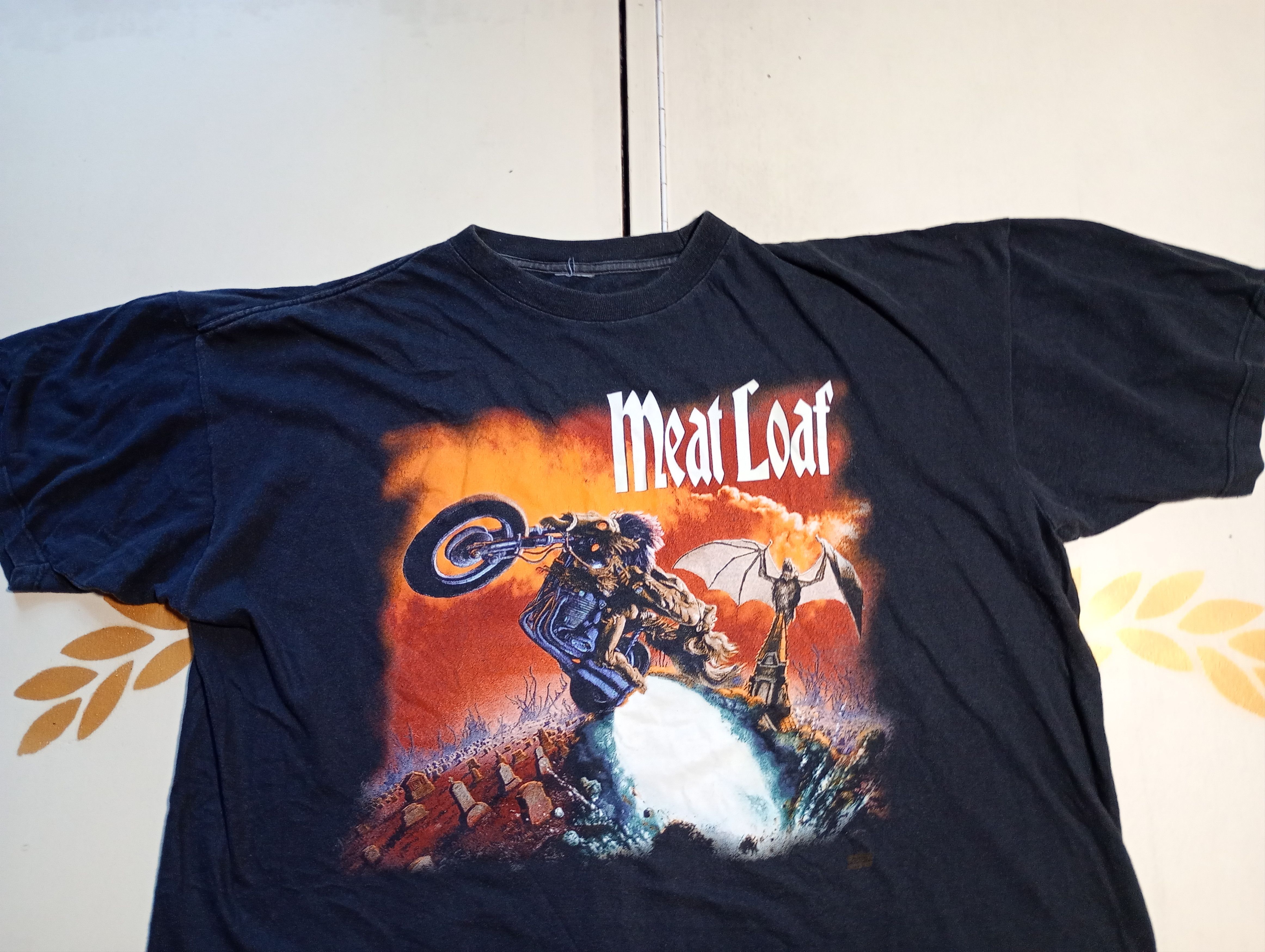 Band Tees Meat Loaf Bat Our Of Hell World Tour 93,94,95. T-Shirt Size US XXL / EU 58 / 5 - 4 Thumbnail