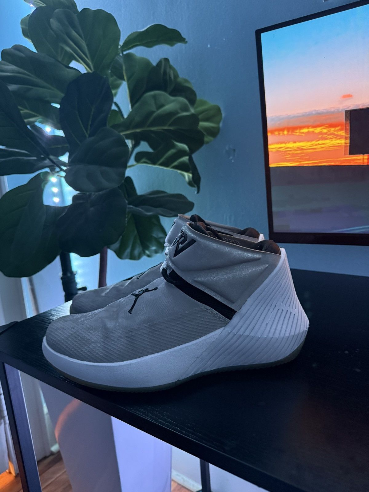 Jordan Brand NIKE Zero.1 Fashion King SZ 8 Grey/White Westbrook Size US 8 / EU 41 - 1 Thumbnail