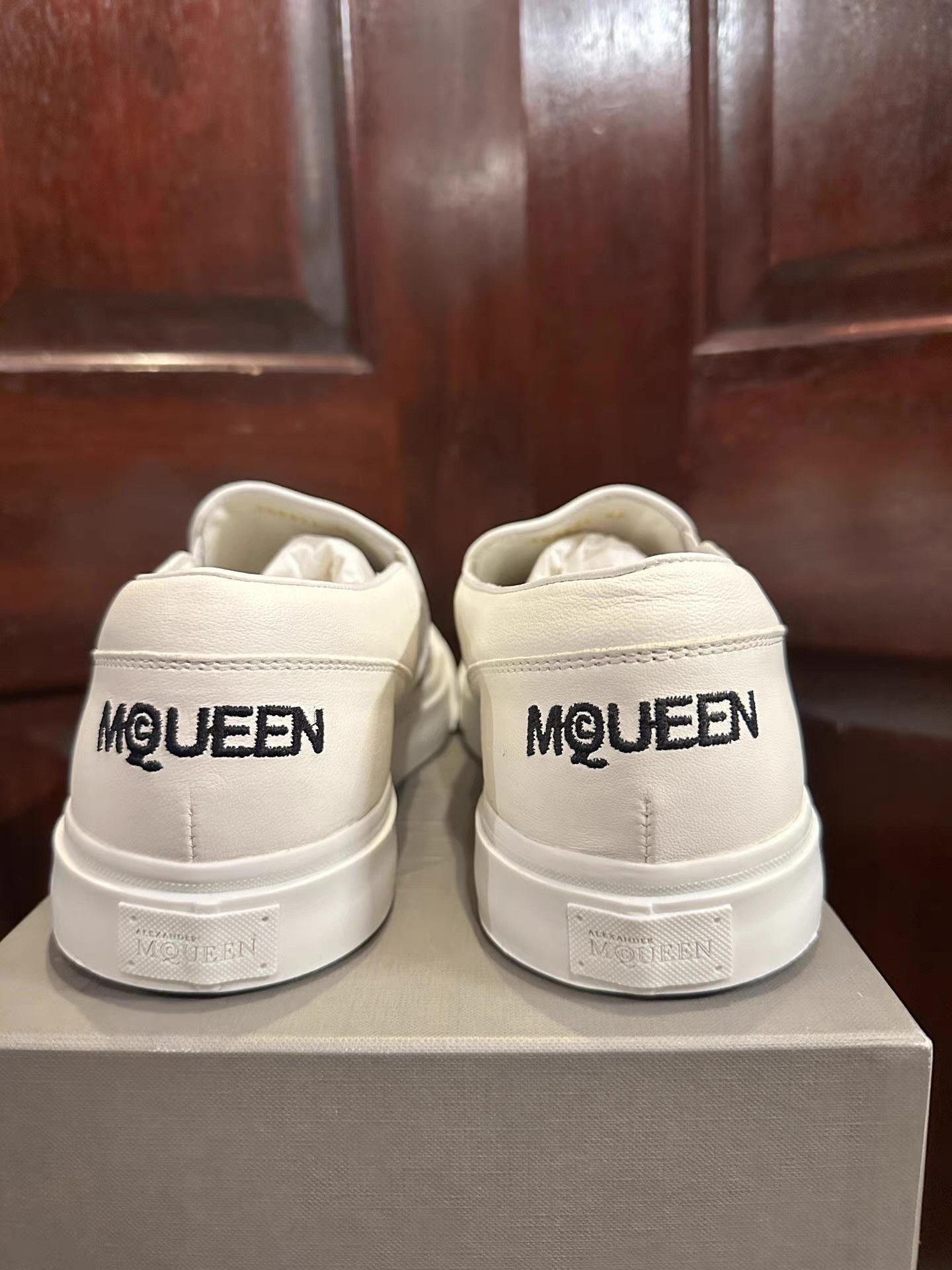 Alexander McQueen Alexander McQueen 16SS White 3D Skull Slip‑Ons Ｑ25 Size US 10 / EU 43 - 3 Thumbnail