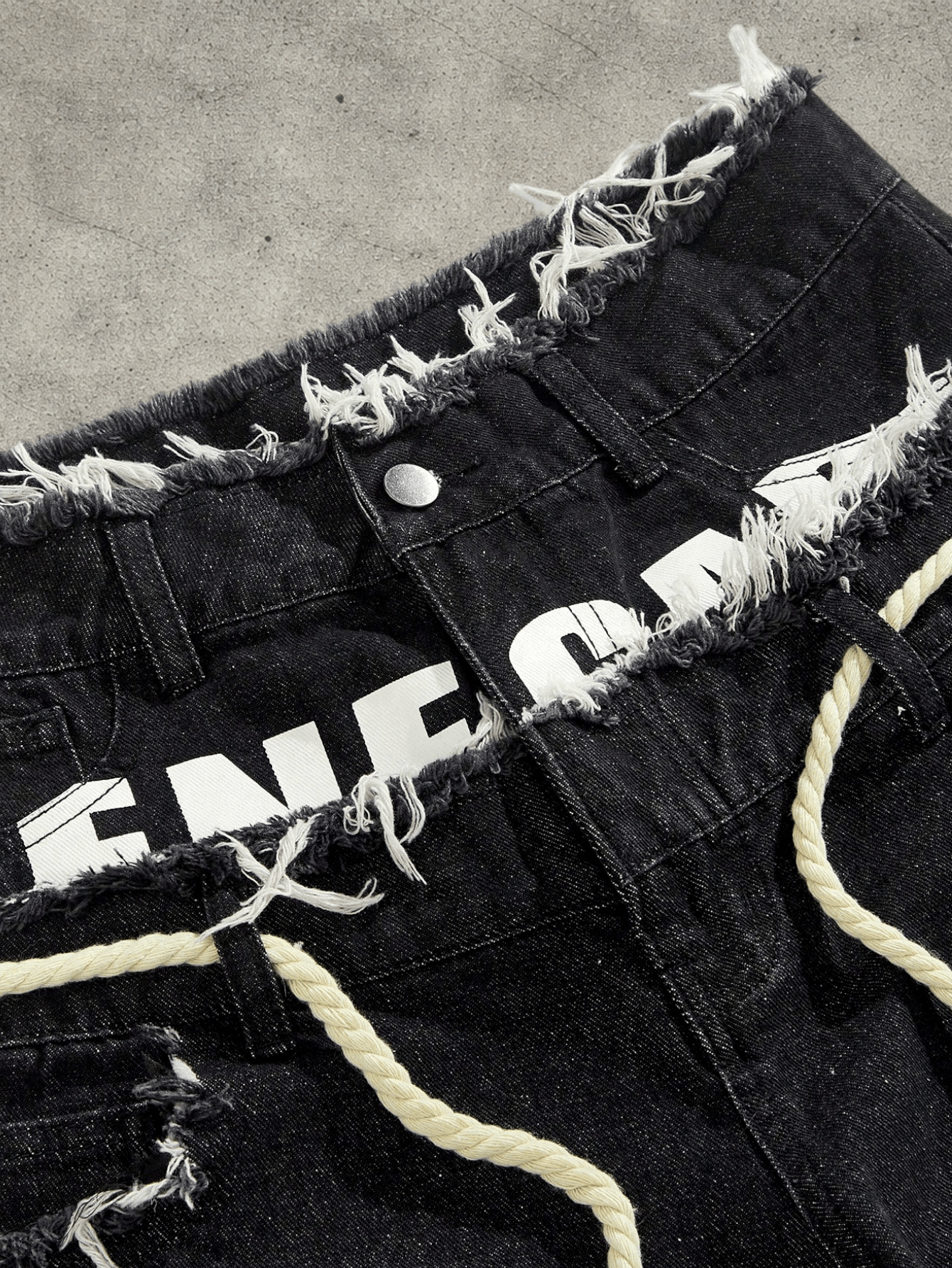 Jean Double waistband shorts Size US 32 / EU 48 - 2 Thumbnail
