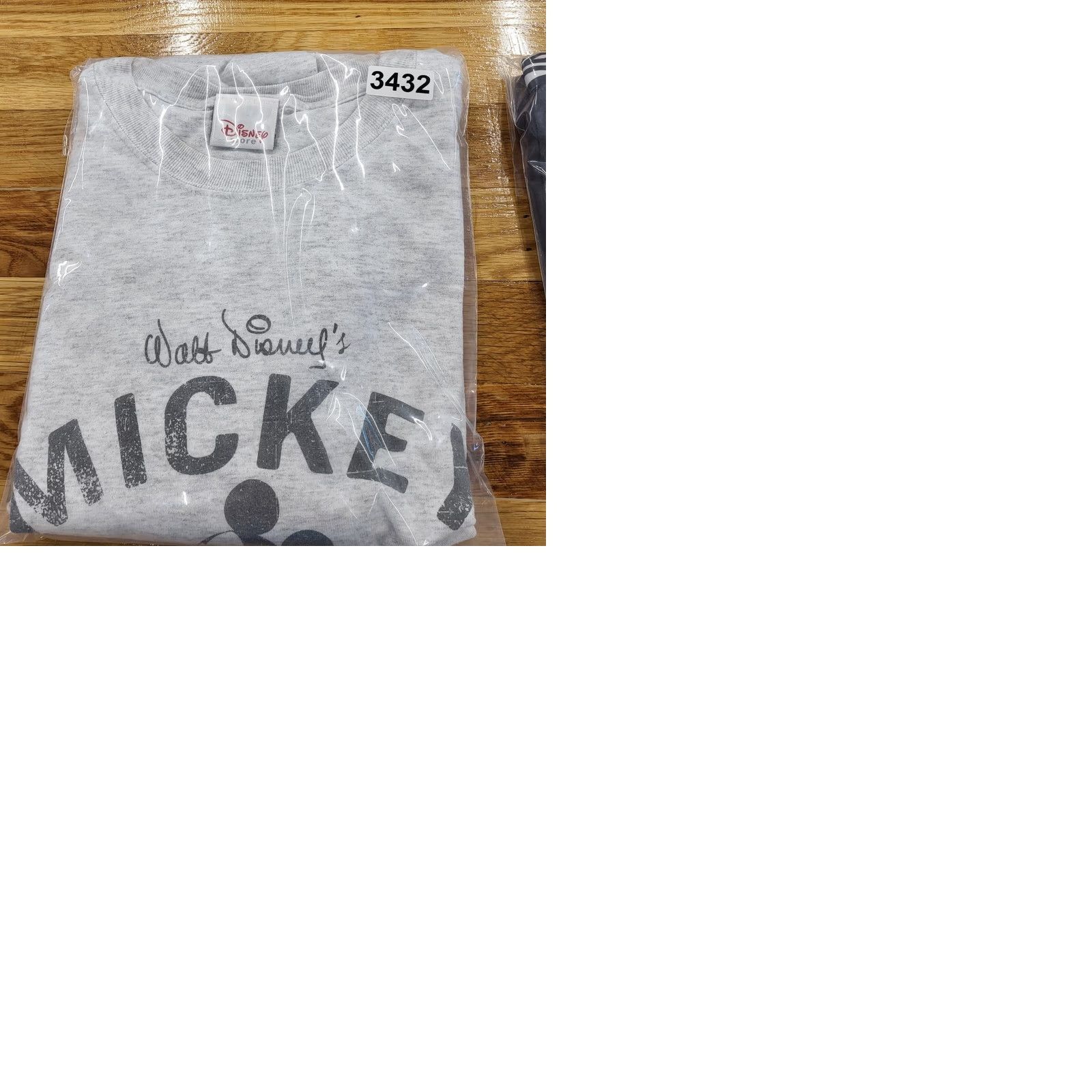Disney Disney World Mickey Mouse T-Shirt Men's XL Tall Gray Graphic Short Sleeve Shirt Size US XL / EU 56 / 4 - 9 Thumbnail