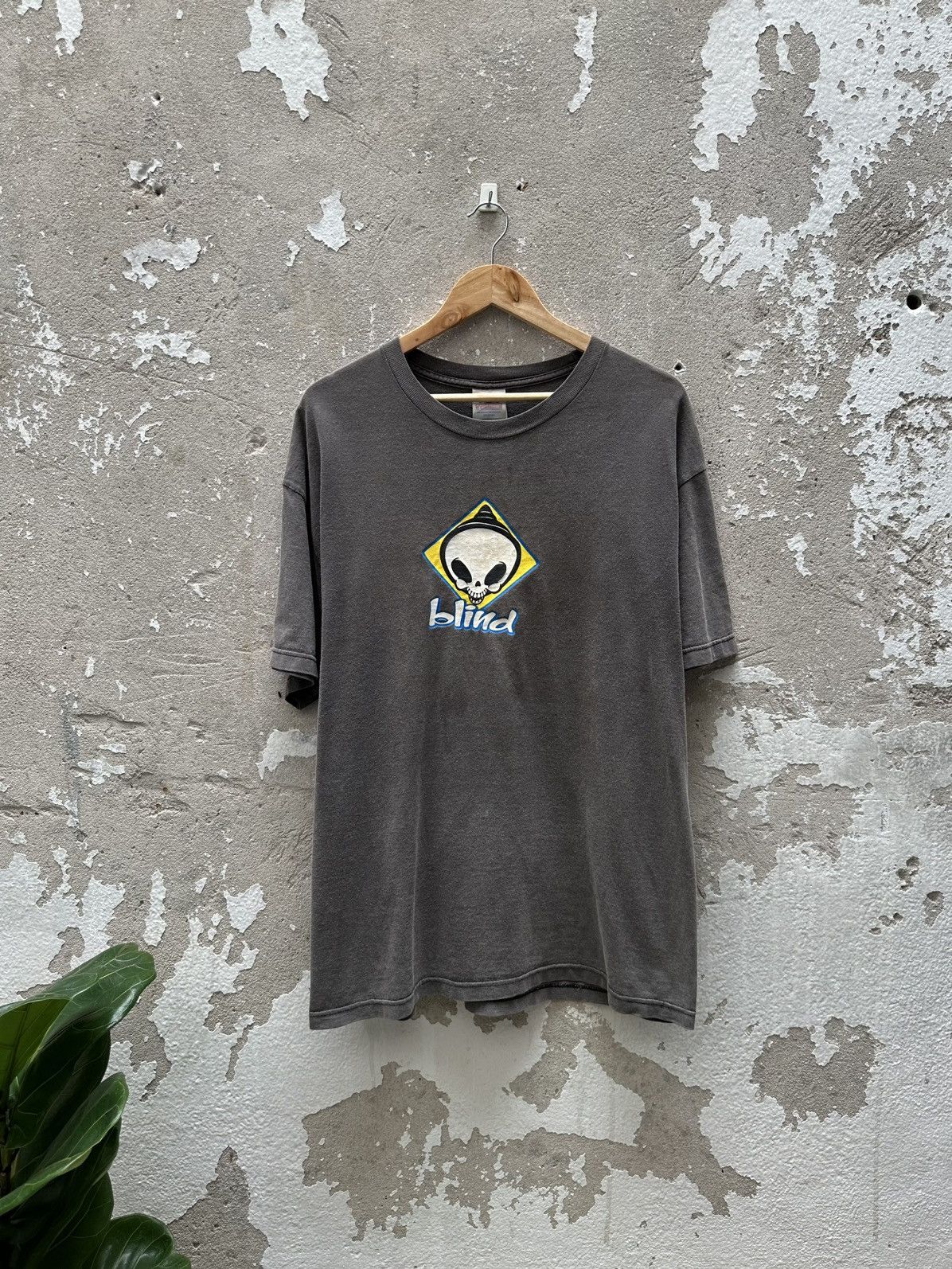 Blind Skateboards × Vintage Vintage 90's Blind Skateboard XL Perfect Faded Tees Size US XL / EU 56 / 4 - 1 Thumbnail