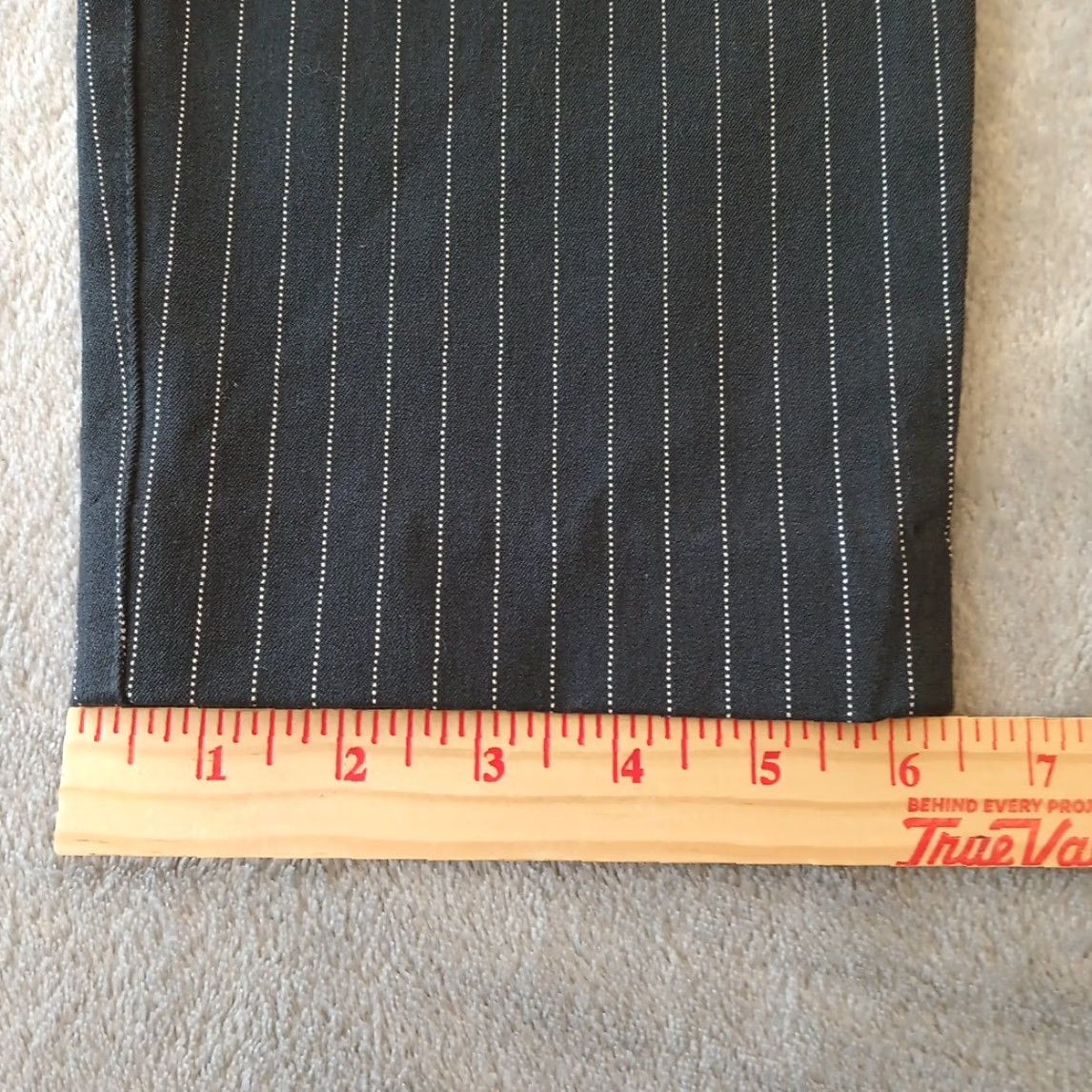 Old Navy Old Navy Pixie Pants Womens 12 Gray Striped Ankle Pockets 32x27 Mid Rise Size 34" / US 12 / IT 48 - 6 Thumbnail