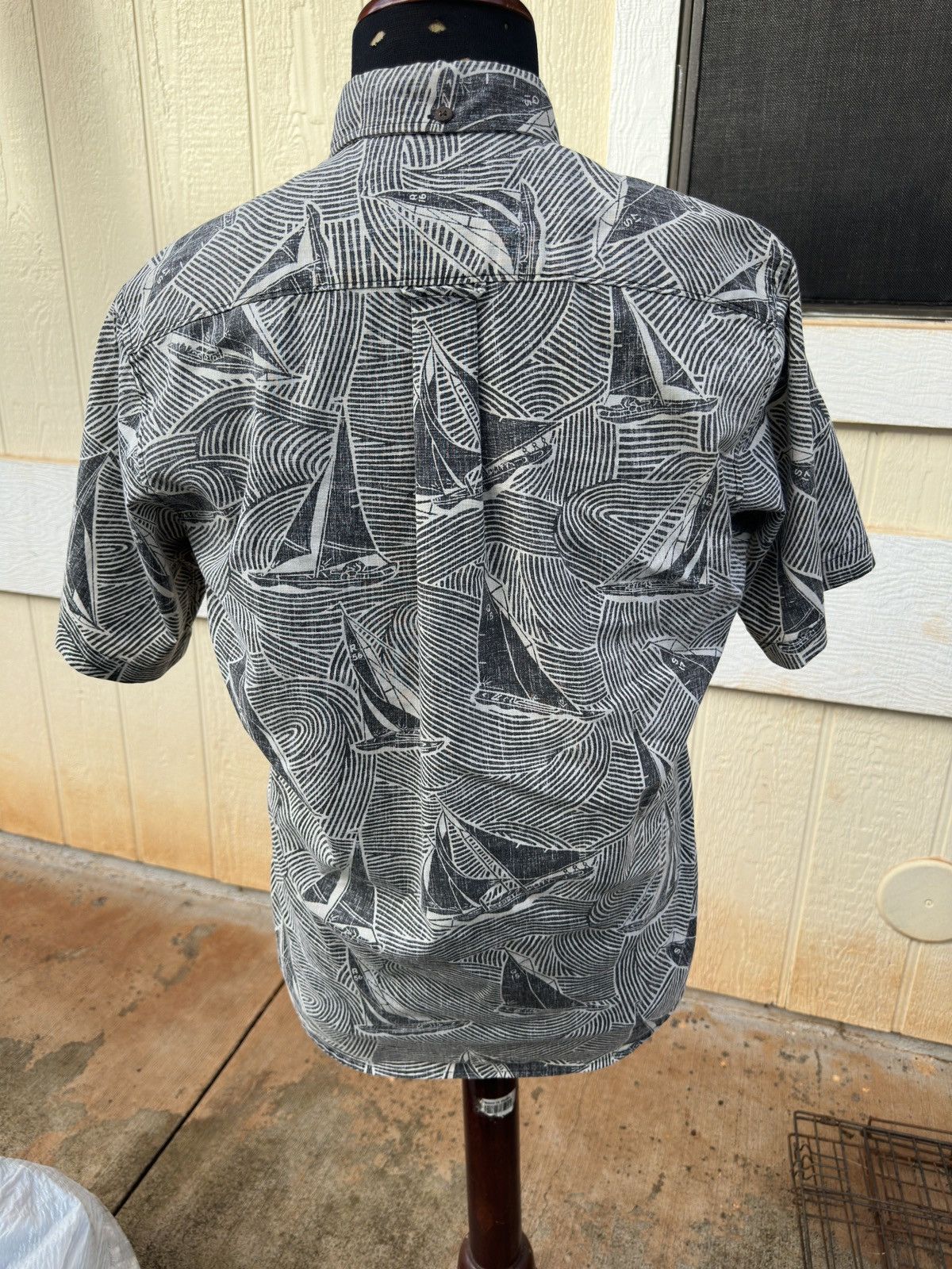 Reyn Spooner Reyn Spooner Gray Hawaiian Print Full Button Men's Medium Size US M / EU 48-50 / 2 - 2 Thumbnail