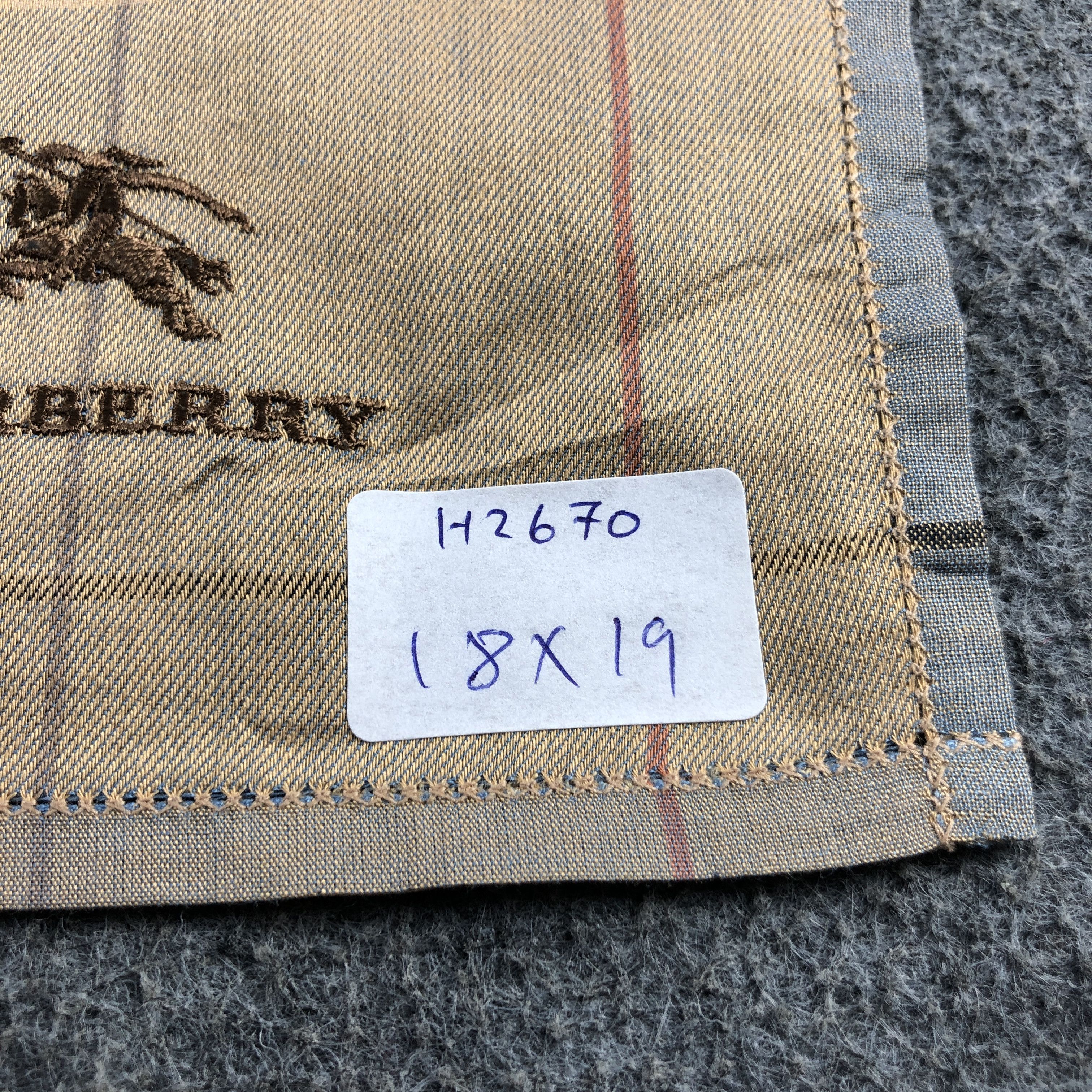 Burberry Burberry Handkerchief Neckerchief Bandana H2670 Size ONE SIZE - 7 Thumbnail