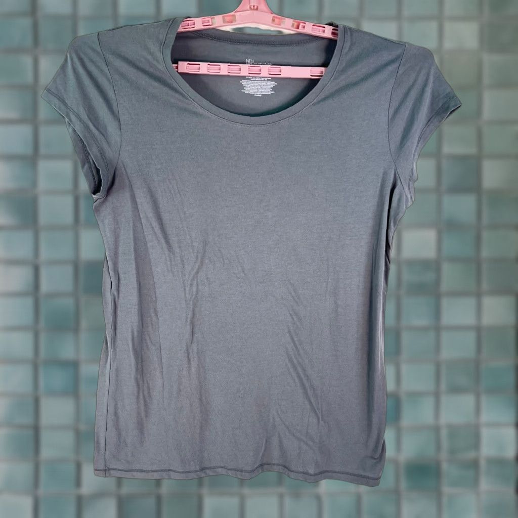 Vintage No Boundaries Womens T-Shirt Short Sleeve Round Neck Gray 2XL Casual Modern Basic Solid Size XXL / US 16-18 / IT 52-54 - 1 Thumbnail