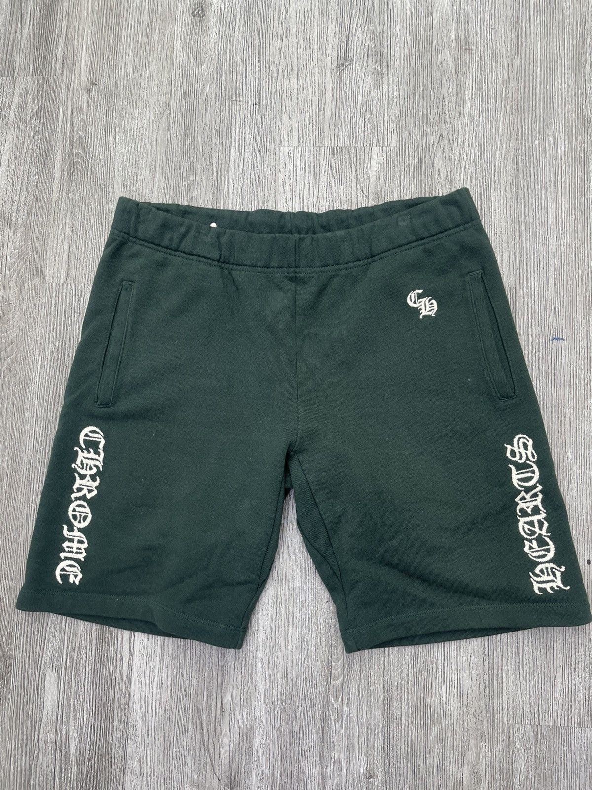 Chrome Hearts Chrome hearts short (Green) Size US 32 / EU 48 - 1 Thumbnail