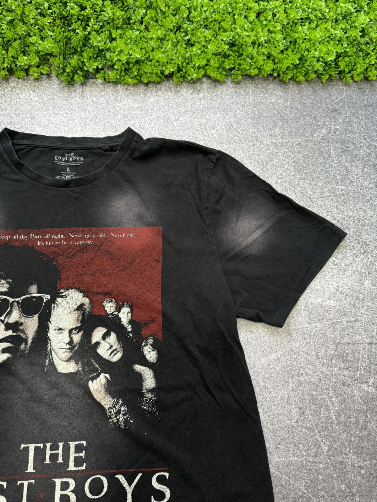 Vintage Vintage The Lost Boys Movie Tee Size US L / EU 52-54 / 3 - 4 Thumbnail