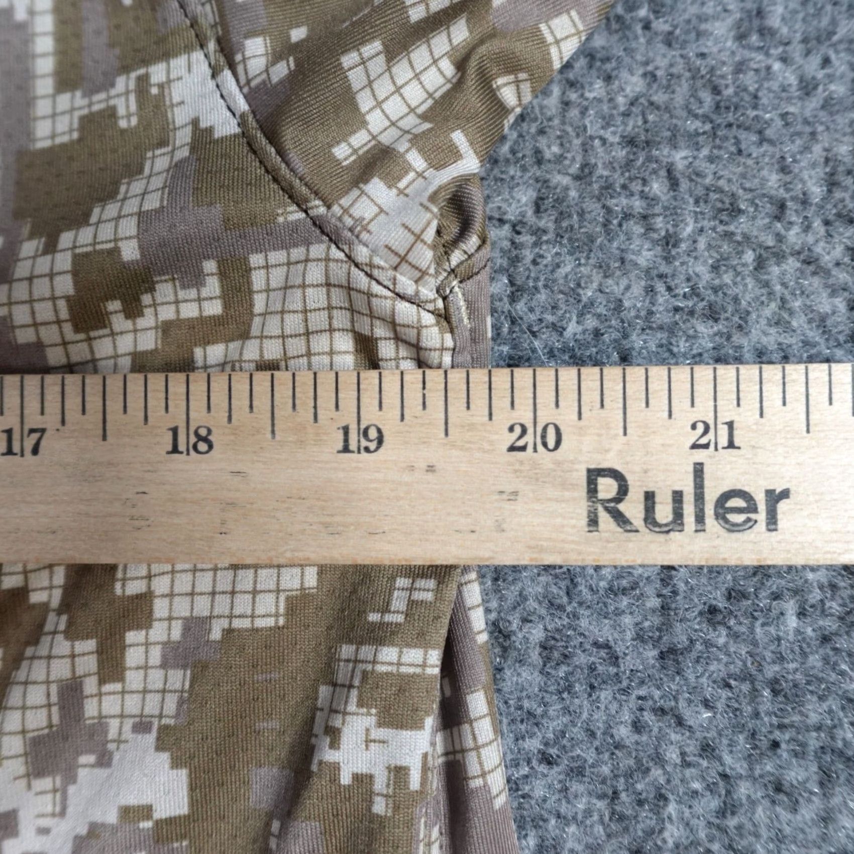 Under Armour Under Armour Maryland Pride T-shirt M Beige Camouflage Double-Sided Performance Pullover Short Sleeve Crew Neck Unisex Adults HeatGear Size US M / EU 48-50 / 2 - 6 Thumbnail