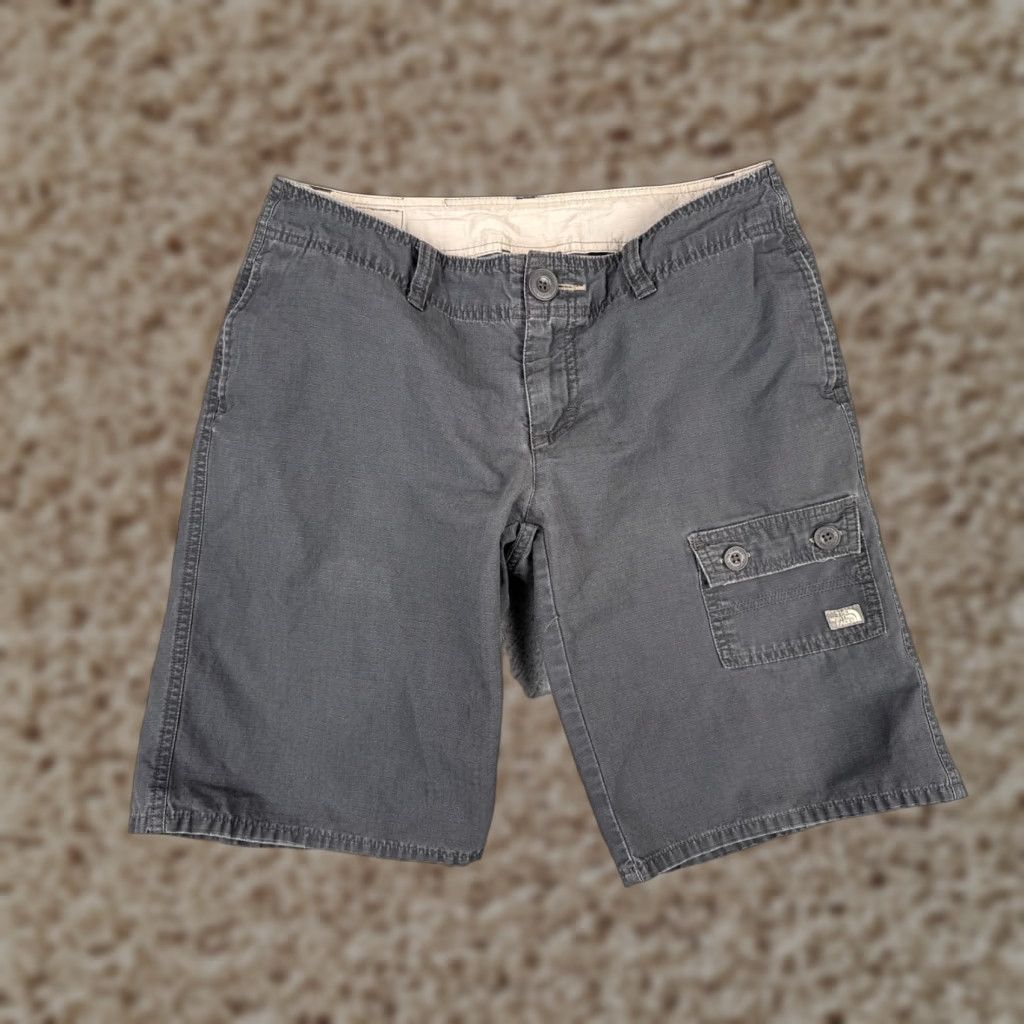 The North Face VINTAGE The North Face Cargo Shorts Women 8 Gray Cotton Ripstop Casual Activewear Summer Size 30" / US 8 / IT 44 - 1 Thumbnail