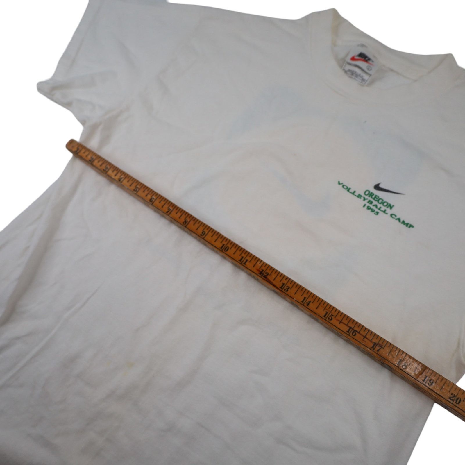 Nike × Vintage Vintage 1995 Nike Oregon Volleyball Camp Graphic T Shirt Size US L / EU 52-54 / 3 - 9 Thumbnail
