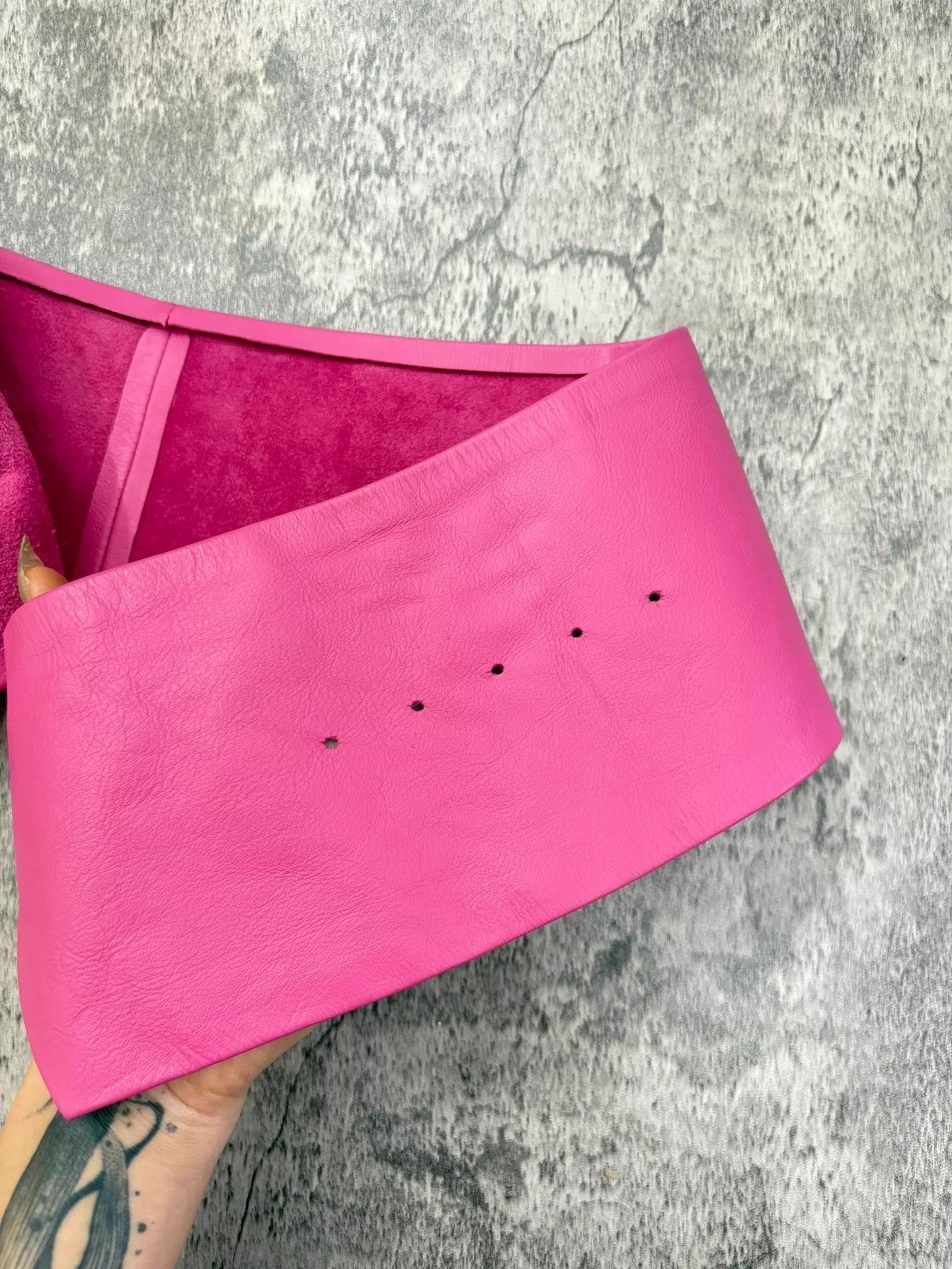 Moschino Moschino Vtg Pink Leather Heart Buckle Irregular Wide Belt Size ONE SIZE - 6 Thumbnail