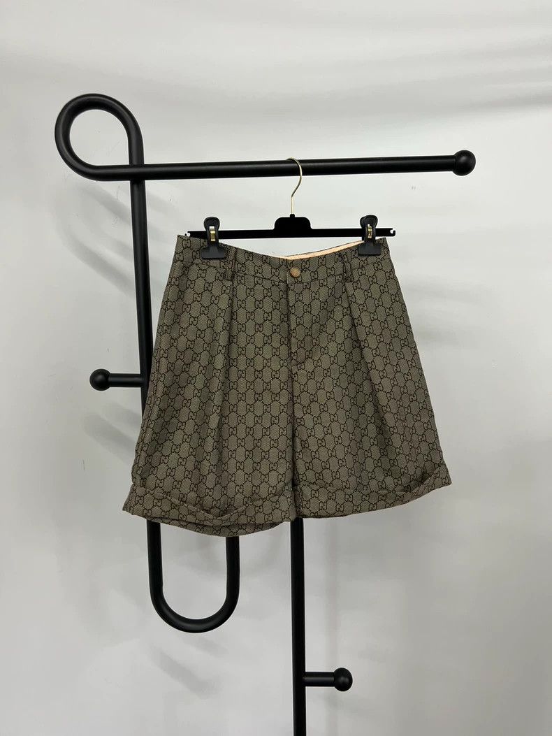 Gucci Guccilogo shorts - dmc Size US 34 / EU 50 - 1 Thumbnail