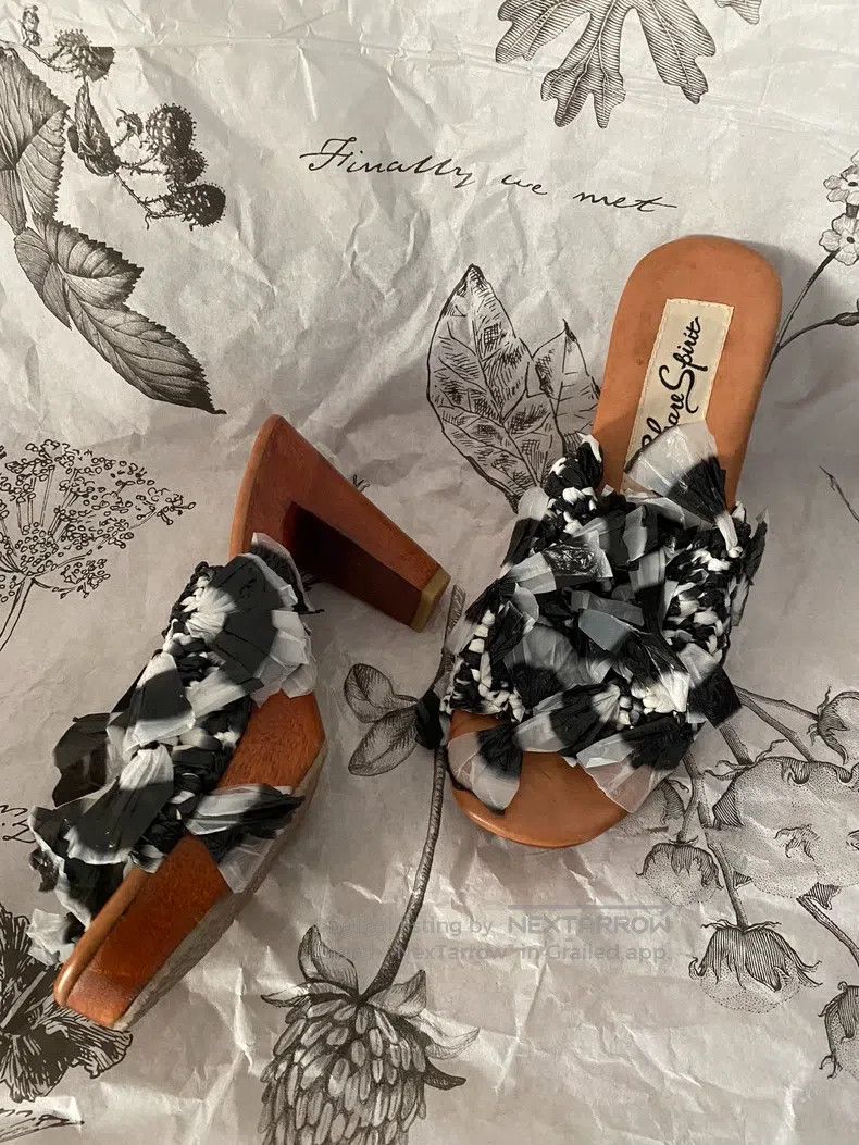 Share Spirit Homme Share Spirit Homme Wooden sole sandals, flip flops Size US 6.5 / IT 36.5 - 2 Thumbnail