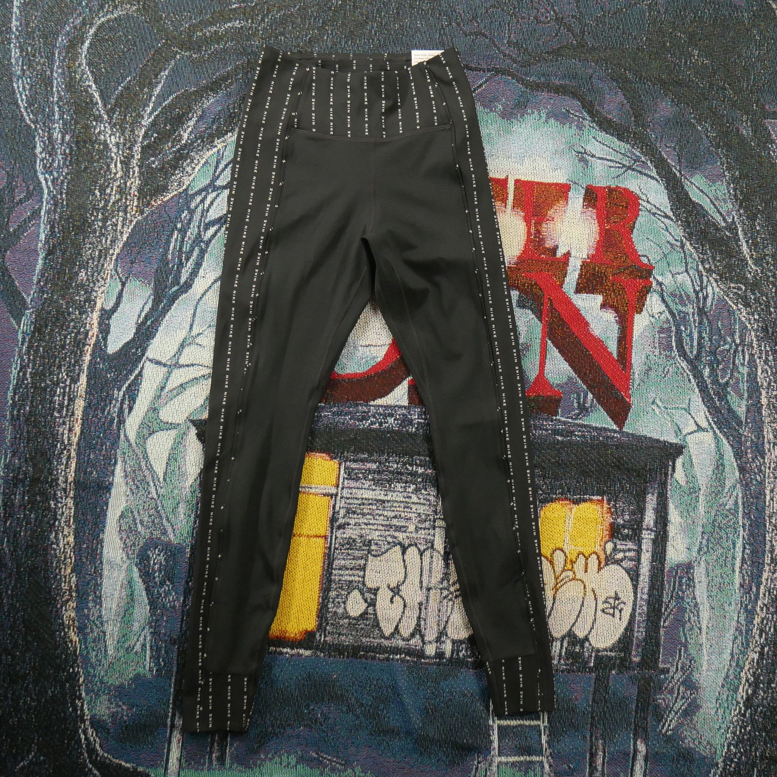 Nike Nike Luxe Icon Clash Leggings Size XS RETAIL $100 Size 24" / US 00 / IT 34 - 1 Thumbnail