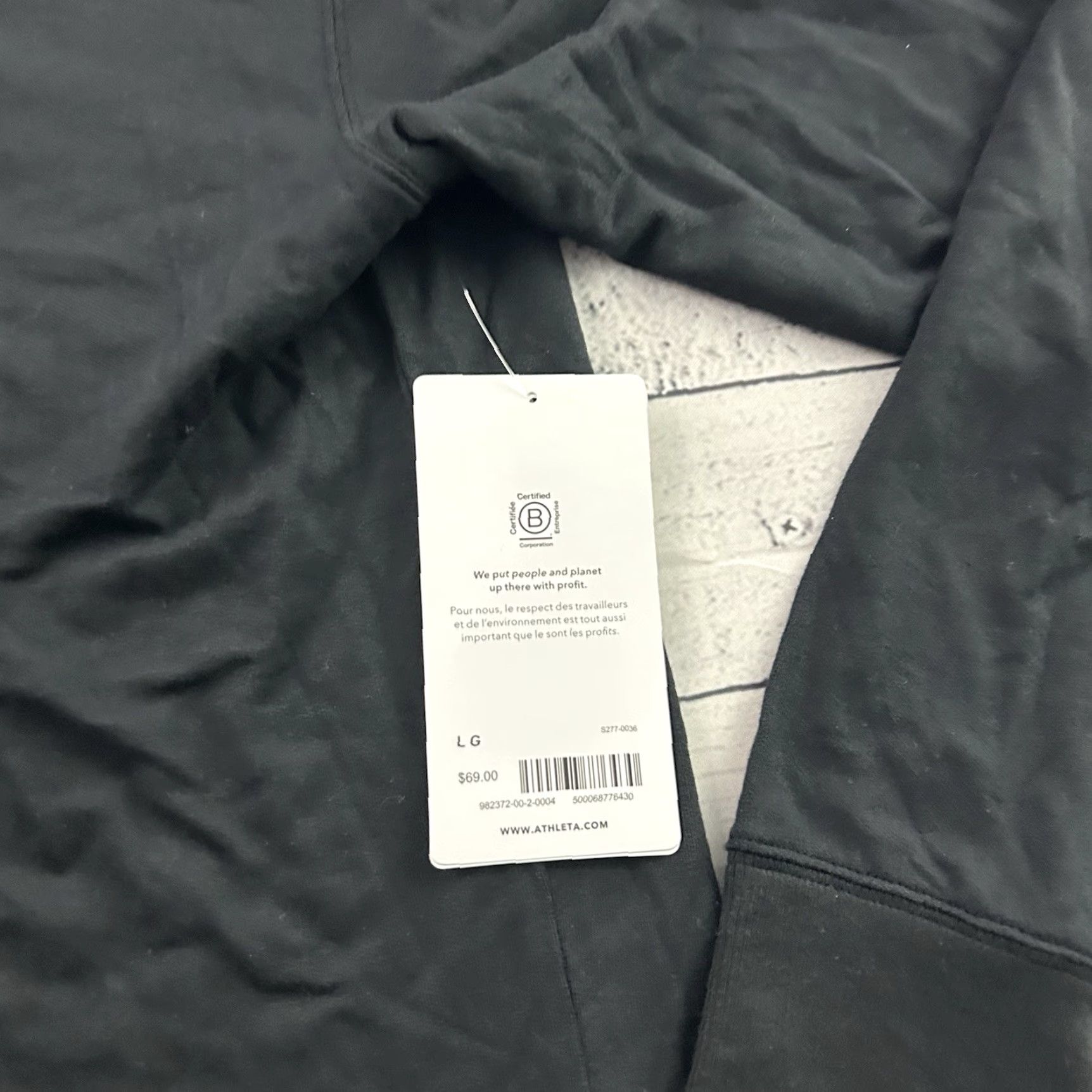 Athleta Athleta Sweatshirt V-Neck Black Women L Large Sunrise? Size L / US 10 / IT 46 - 2 Thumbnail