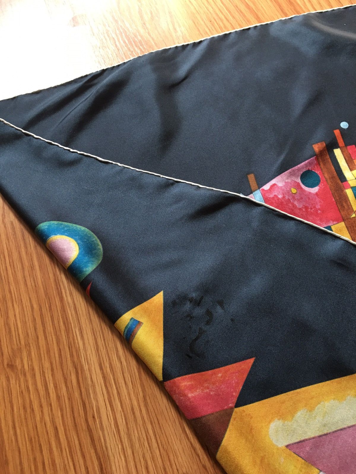 Vintage Spitzen Im Bogen Wassily Kandinsky Silk Scarf 1982 Vintage Size ONE SIZE - 10 Thumbnail