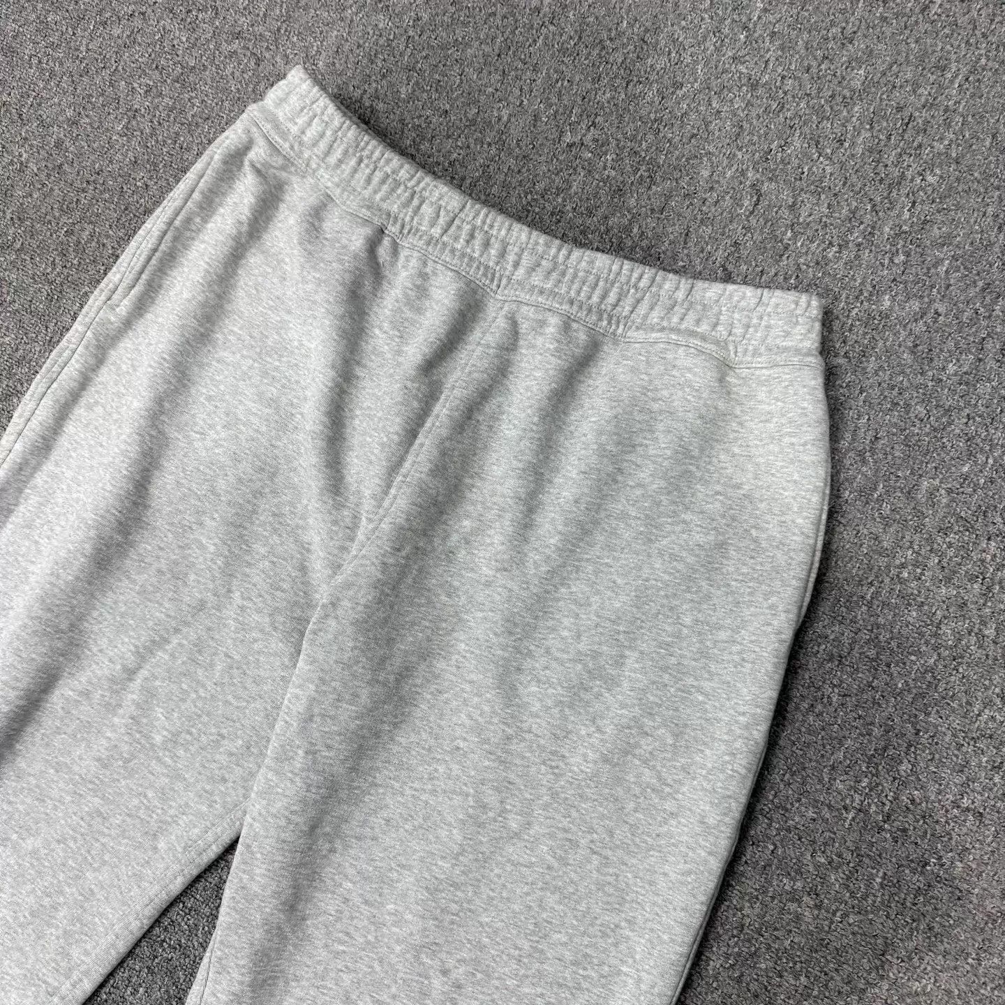 Burberry Burberry casual pants gray back embroidered logo XL mint Size US 36 / EU 52 - 3 Thumbnail