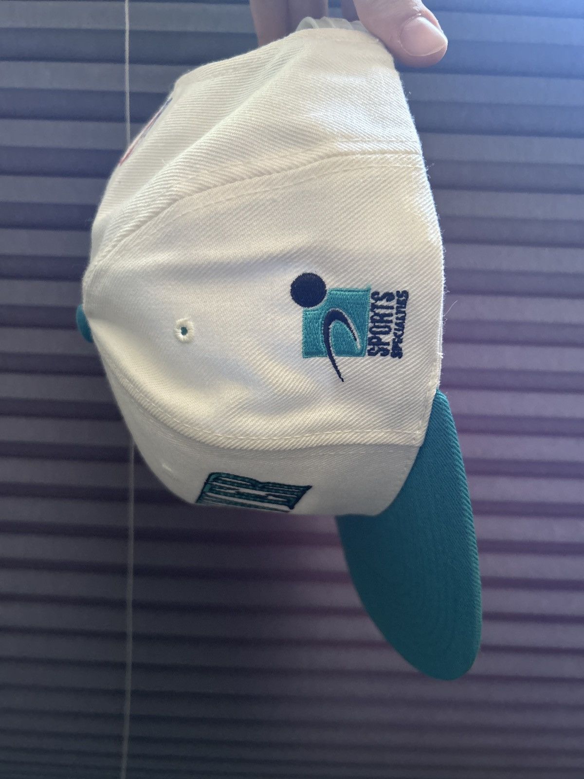 Sports Specialties Vancouver grizzlies SnapBack Size ONE SIZE - 3 Thumbnail