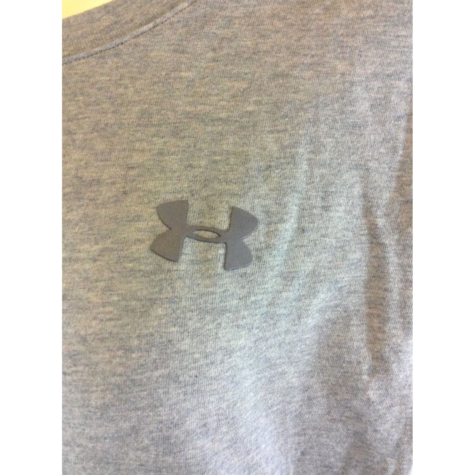 Under Armour Under Armour Heat Gear Women’s Shirt Heather Grey Semi-Fitted XS Adults Womens Shirts & Tops Grey Size XS / US 0-2 / IT 36-38 - 2 Thumbnail