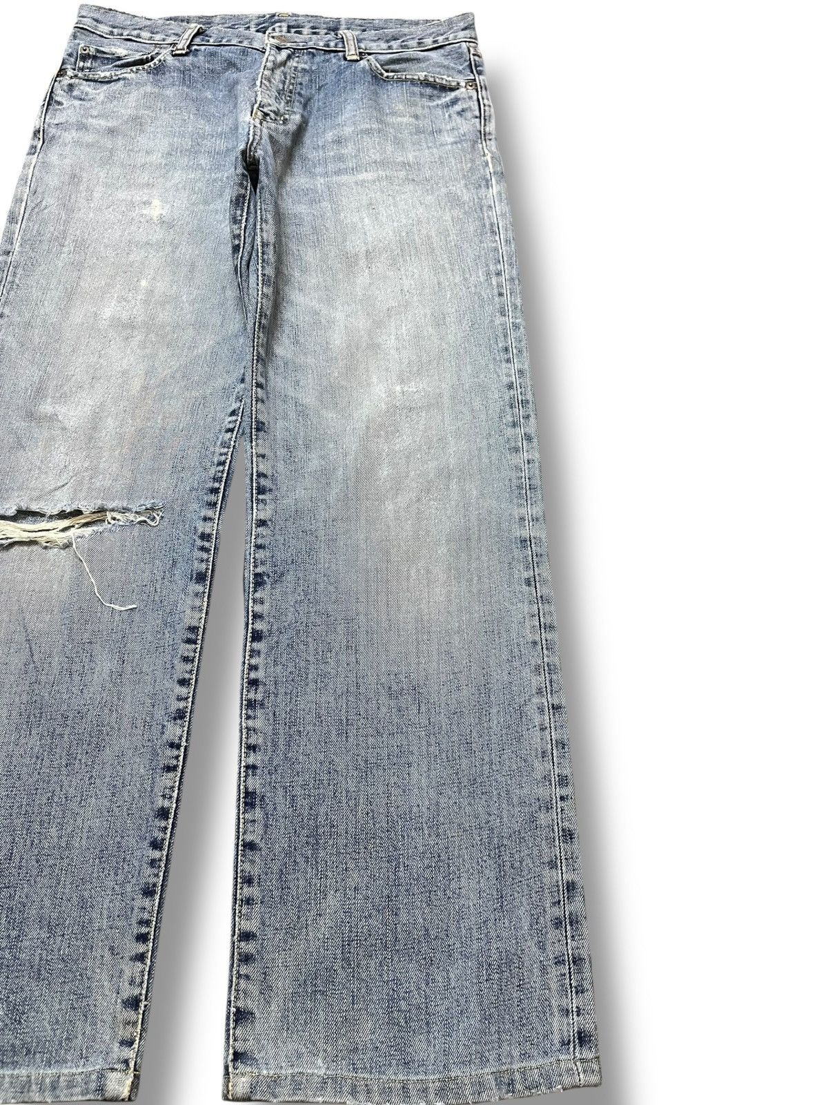 Uniqlo Vintage Uniqlo S-002 Faded Distressed Denim Size US 33 - 4 Thumbnail