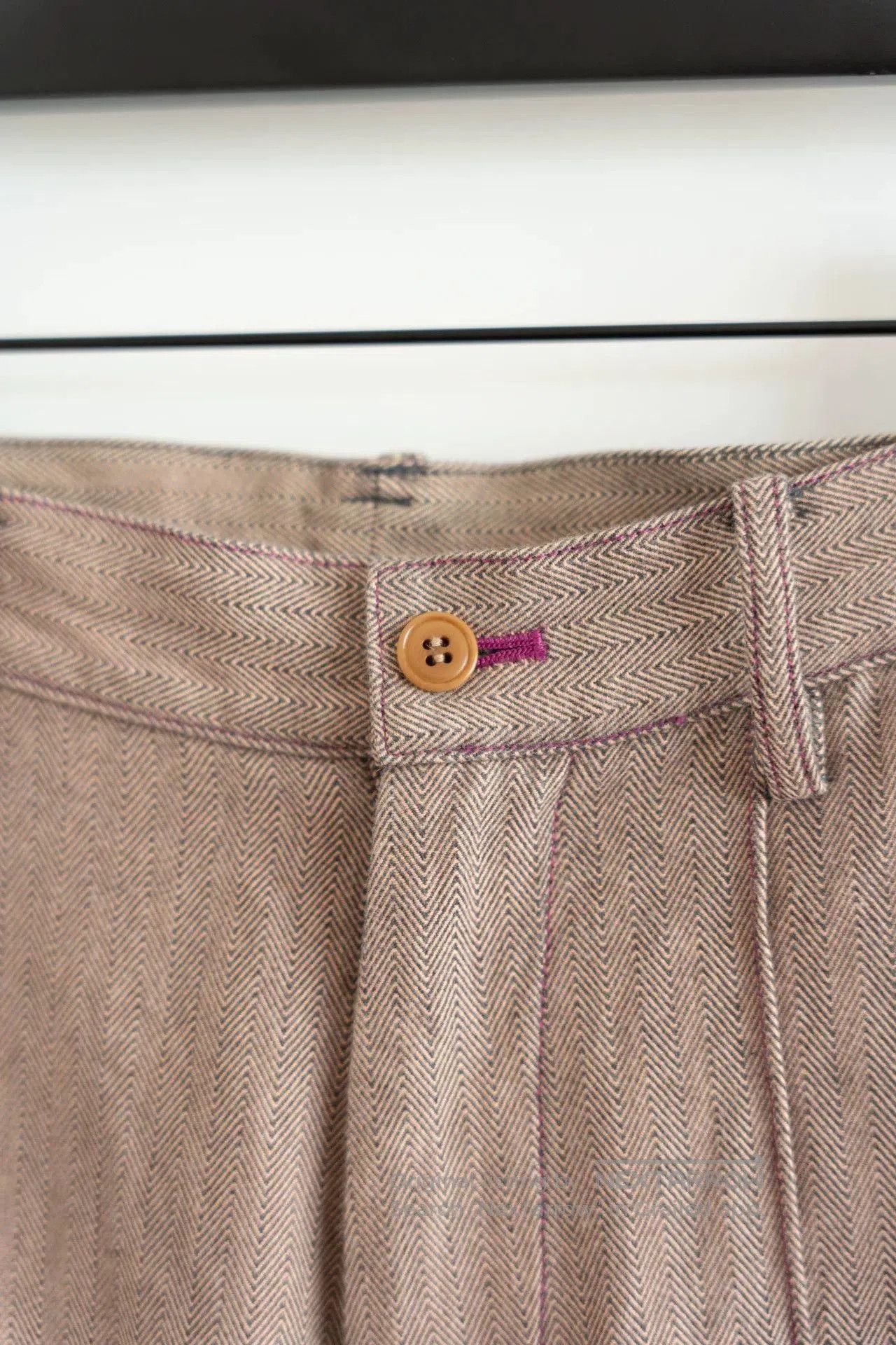 Sulvam Sulvam Knife Edge Pants in Beige. Size US 42 / EU 58 - 5 Thumbnail