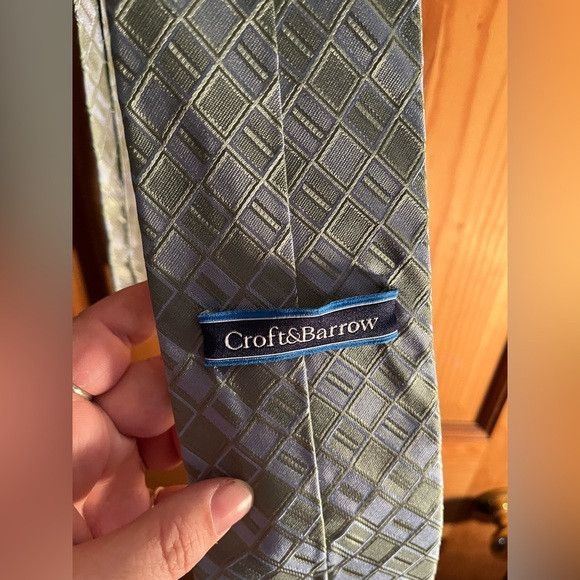 Croft & Barrow Croft & Barrow Tie green blue all silk handmade in China Size ONE SIZE - 3 Thumbnail