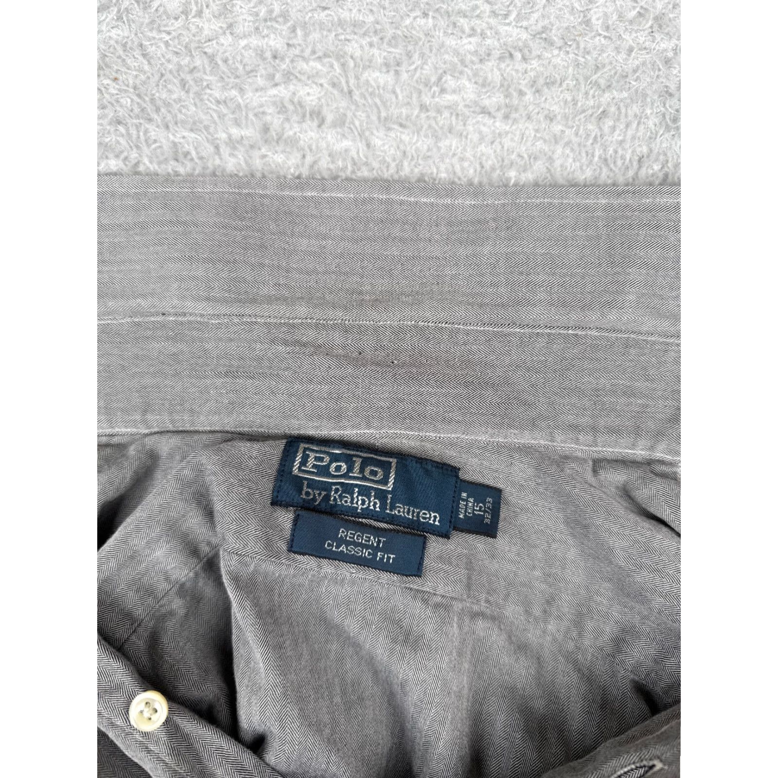 Polo Ralph Lauren VINTAGE Polo Ralph Lauren Shirt Mens Adult 15 Gray Cotton Herringbone Button-Up-Gray Reg/Regular Camping Outdoor 40 Chest Fall Winter Spring 15 Mens Size US M / EU 48-50 / 2 - 3 Thumbnail