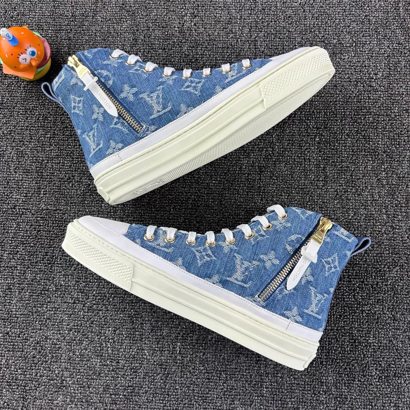 Louis Vuitton LV Monogram Denim Sneaker EUR35 Size US 4.5 / IT 34.5 - 3 Thumbnail