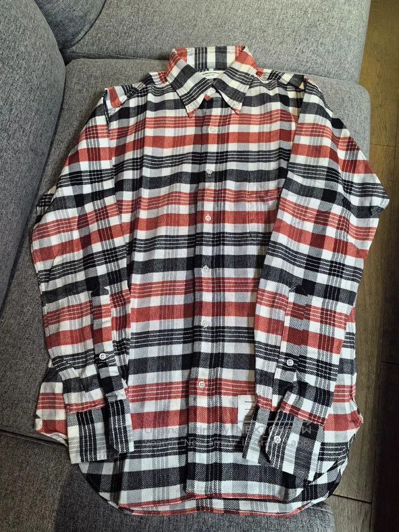 Thom Browne THOM BROWNE Men's Plaid Shirt. Size US M / EU 48-50 / 2 - 1 Thumbnail