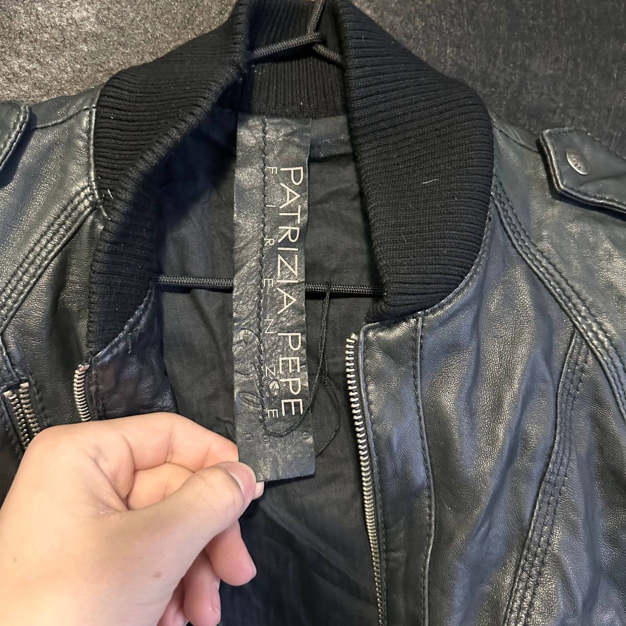 Patrizia Pepe Vintage Patrizia Pepe Black Leather Jacket Made in Italy Size S / US 4 / IT 40 - 9 Thumbnail