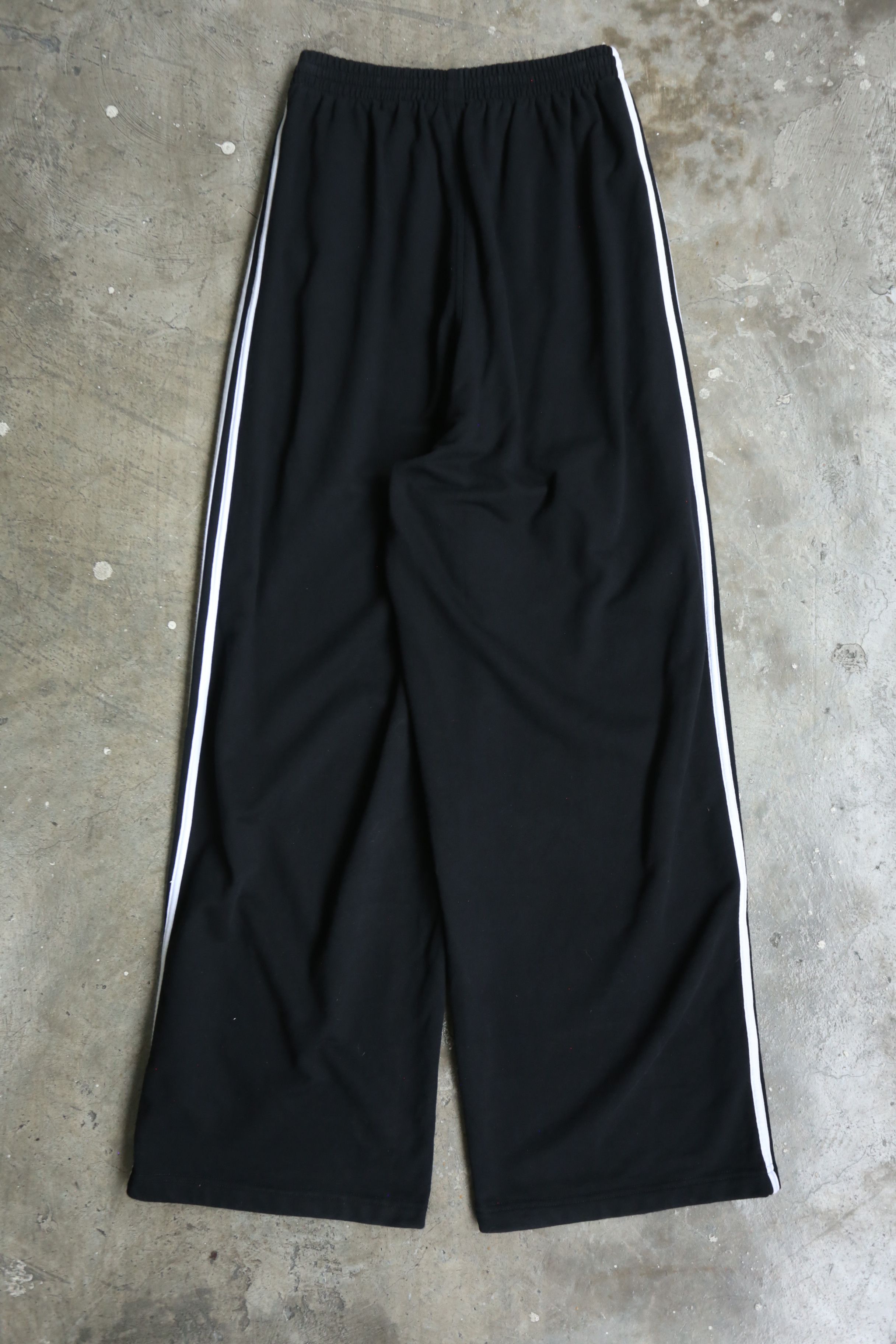 Adidas × Balenciaga Balenciaga - Adidas - Resort 2023 - Baggy Sweatpants Size US 30 / EU 46 - 3 Thumbnail