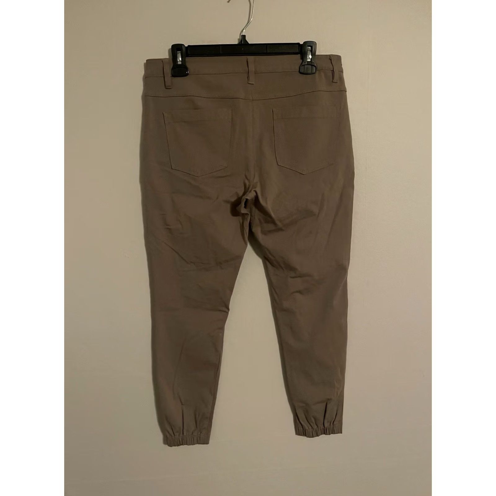 Vintage BYLT Jogger Pants Basic Everyday Tech Skinny Fit Beige Khaki - Men's 32 Slim Inseam 29" Front Flat Front Pockets Casual Clothing Shirts? No, Pants. Size US 32 / EU 48 - 2 Thumbnail