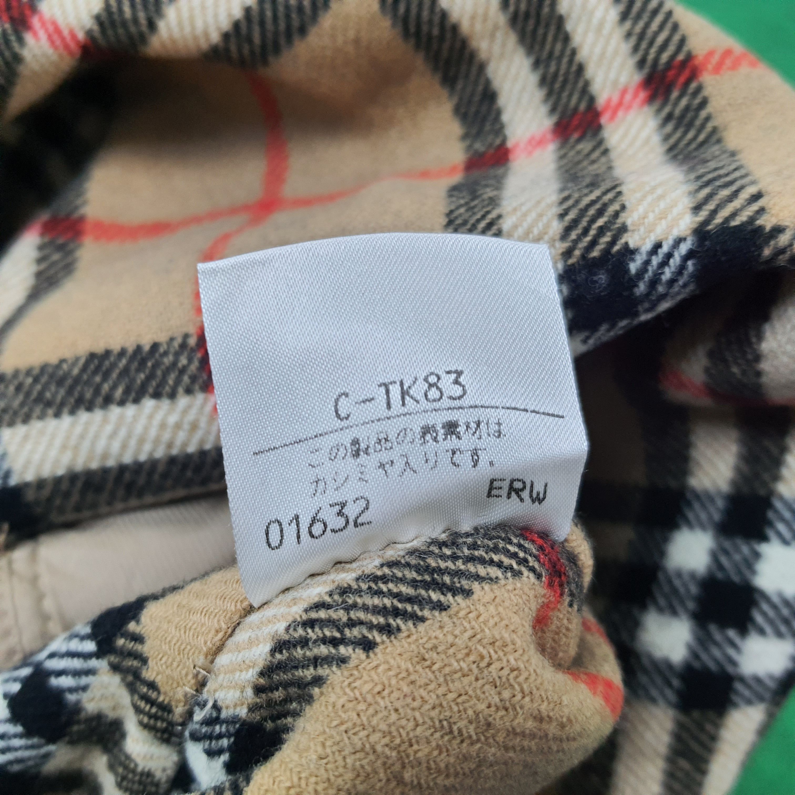 Burberry Vintage Burberrys' Nova Check Custom Logo Jacket C245N7 Size US L / EU 52-54 / 3 - 7 Thumbnail