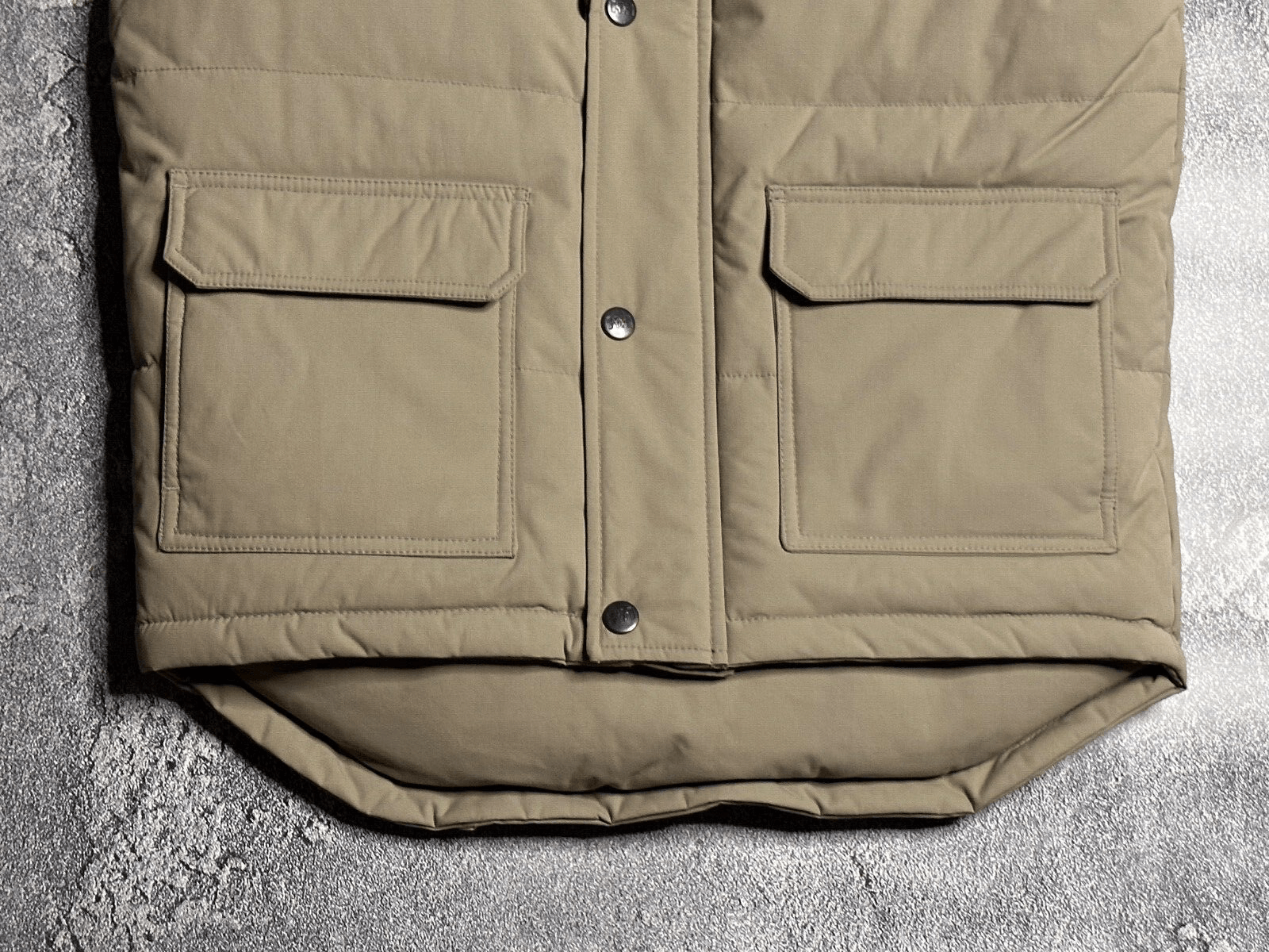 Helly Hansen Helly Hansen men's down vest XS Size US XS / EU 42 / 0 - 4 Thumbnail