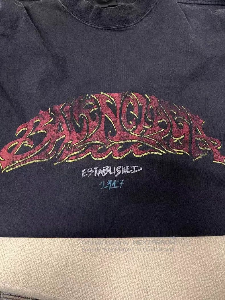 Balenciaga Balenciaga Solid Color Pattern Printed Crewneck Short Slee Size US M / EU 48-50 / 2 - 3 Thumbnail
