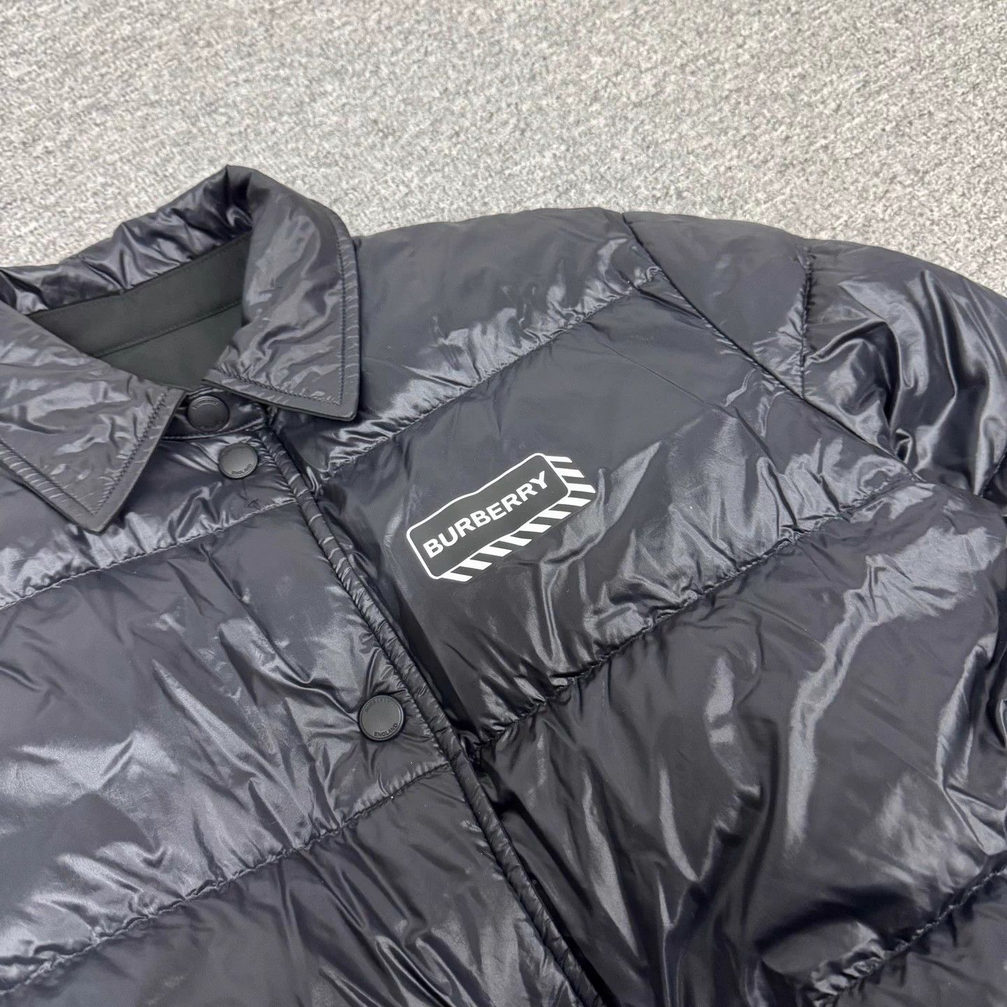 Burberry Burberry double-sided zodiac puffer jacket S unisex Size US S / EU 44-46 / 1 - 5 Thumbnail
