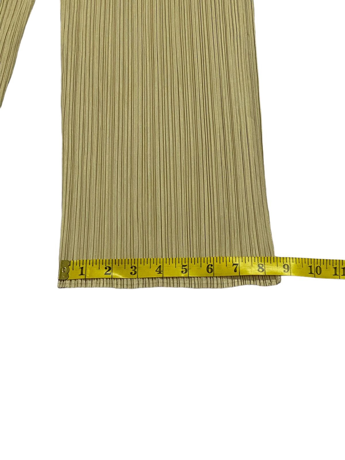 Issey Miyake Pleats Please “Issey Miyake” Pleated Trousers Size 26" / US 2 / IT 38 - 11 Thumbnail