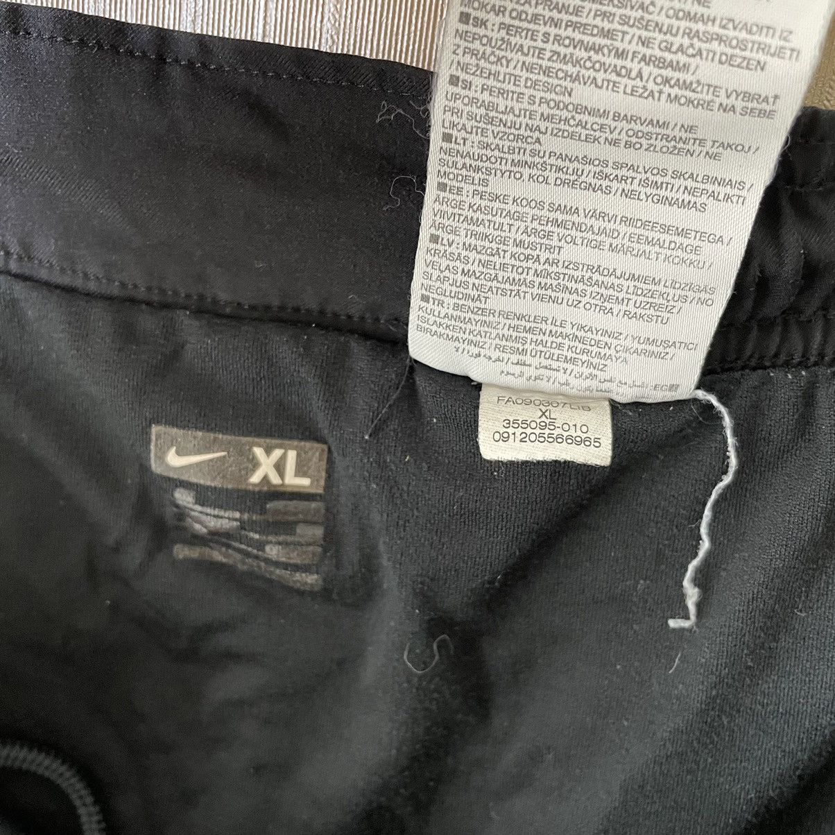 Nike × Vintage Nike Manchester United vintage shorts Size US 36 / EU 52 - 14 Thumbnail
