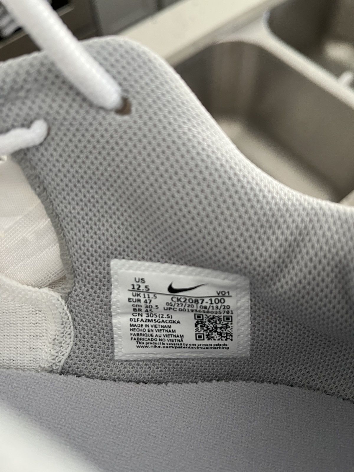 Nike Nike Kobe Fury 12.5 Size US 12.5 / EU 45-46 - 6 Thumbnail