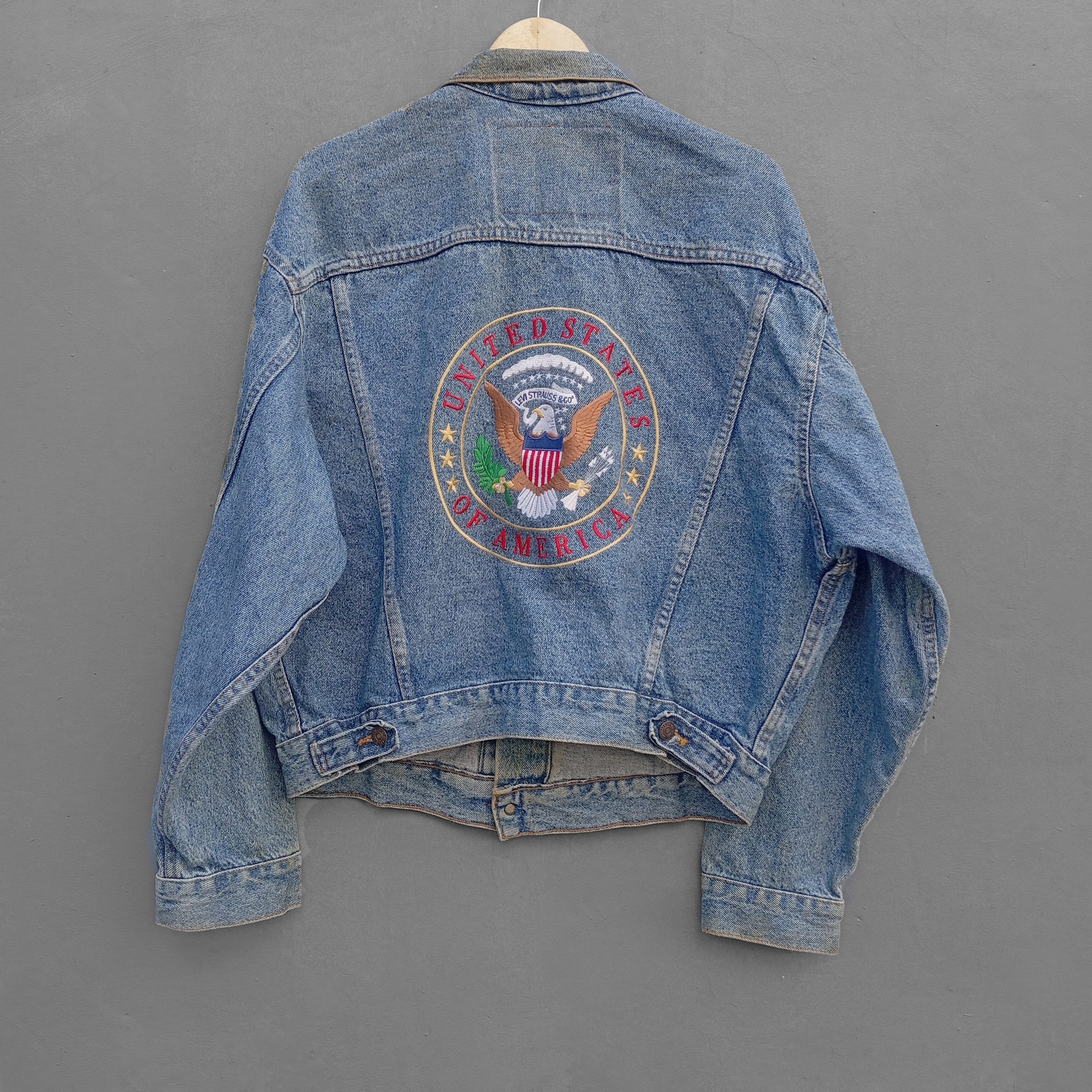 Levi's vintage RARE levi's seals denim jacket Size US L / EU 52-54 / 3 - 1 Thumbnail