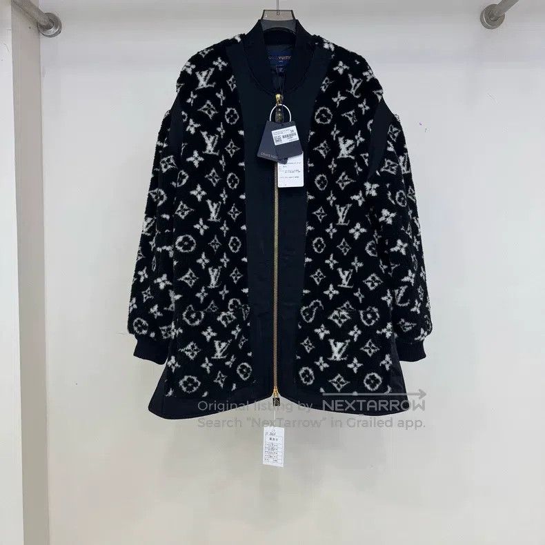 Louis Vuitton Louis Vuitton Black and white full print loose version ted Size XS / US 0-2 / IT 36-38 - 1 Thumbnail