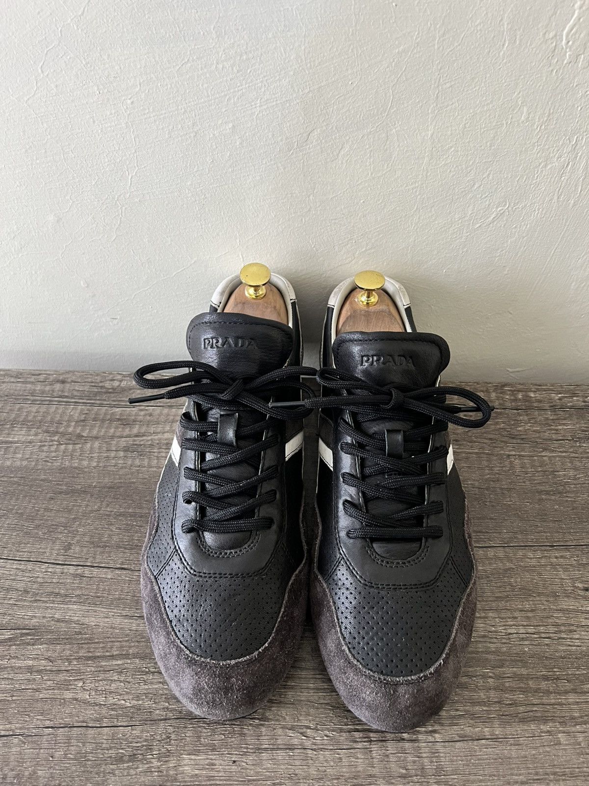 Prada PRADA SPORT PERFORLATED LEATHER AND SUEDE LACE UP LOW Size US 9 / EU 42 - 5 Thumbnail