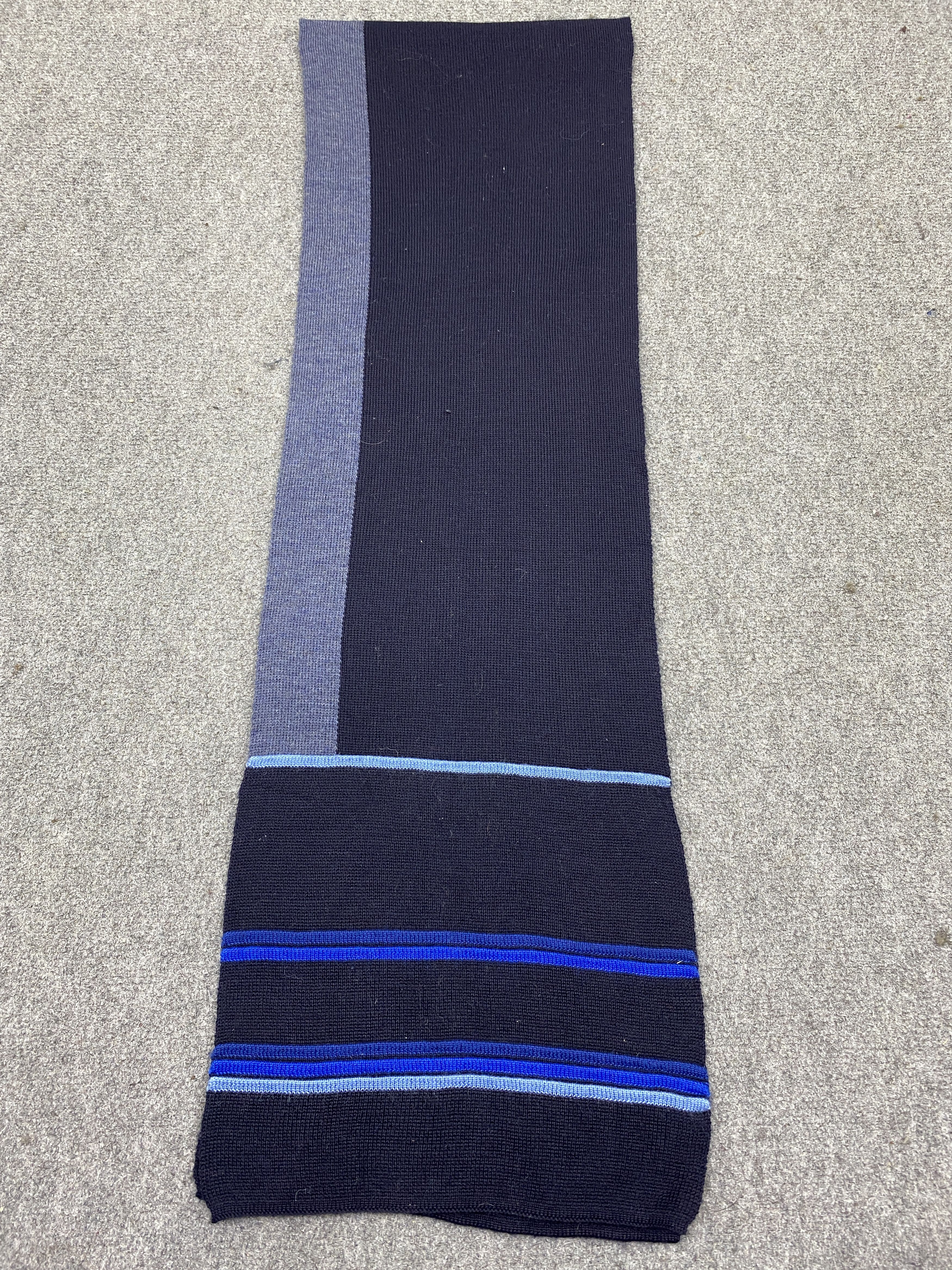 DKNY DKNY Scarf / Muffler / Neckwear SC0232 Size ONE SIZE - 4 Thumbnail
