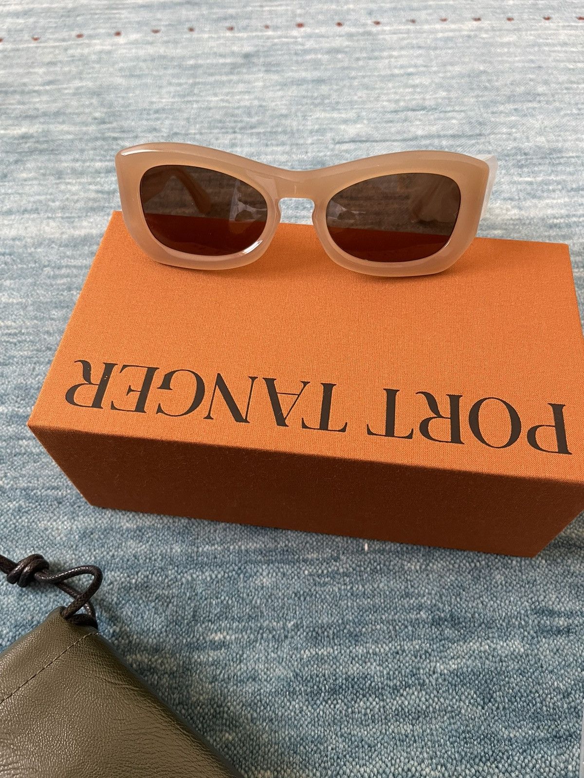 Temo Barro Acetate Tobacco Lens