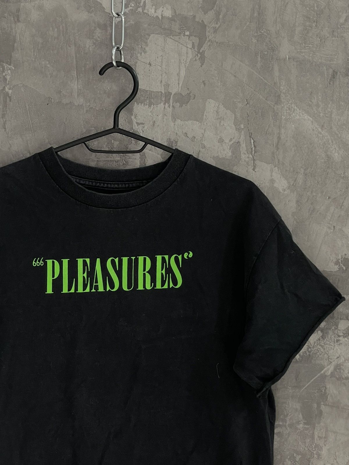 Pleasures Pleasures Sk8 Streetwear Faded T-shirt vintage Size US M / EU 48-50 / 2 - 4 Thumbnail