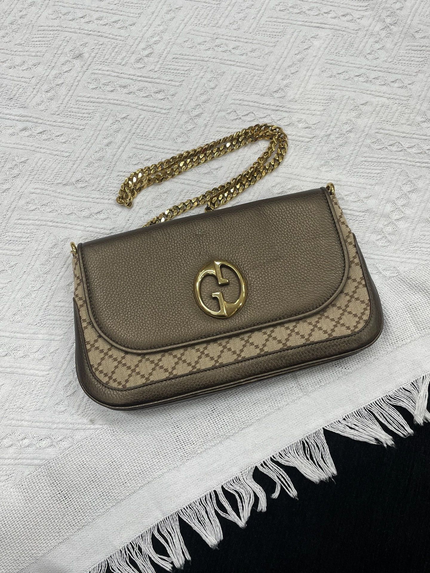Gucci Gucci GG Supreme shoulder chain bag Size ONE SIZE - 1 Thumbnail