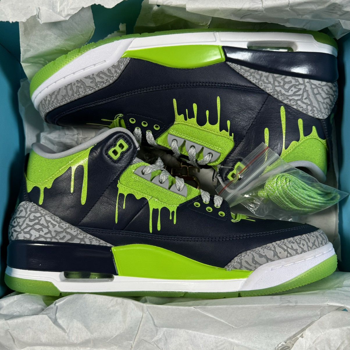 Jordan Brand Air Jordan 3 Retro Doernbecher (2023) Size US 10.5 / EU 43-44 - 2 Thumbnail