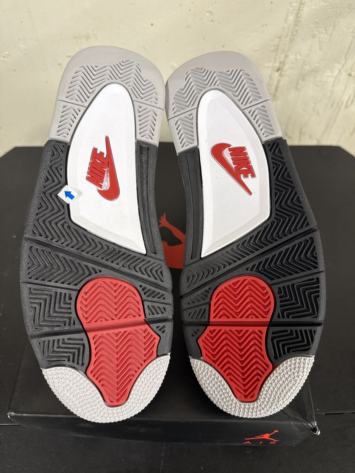 Jordan Brand × Nike Jordan 4 cement 2016 Size US 10 / EU 43 - 5 Thumbnail